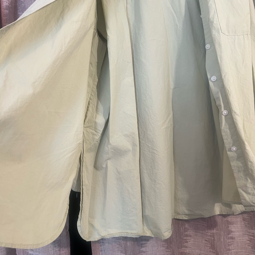 Madewell Oversized Patch-Pocket Button Down Top, … - image 9